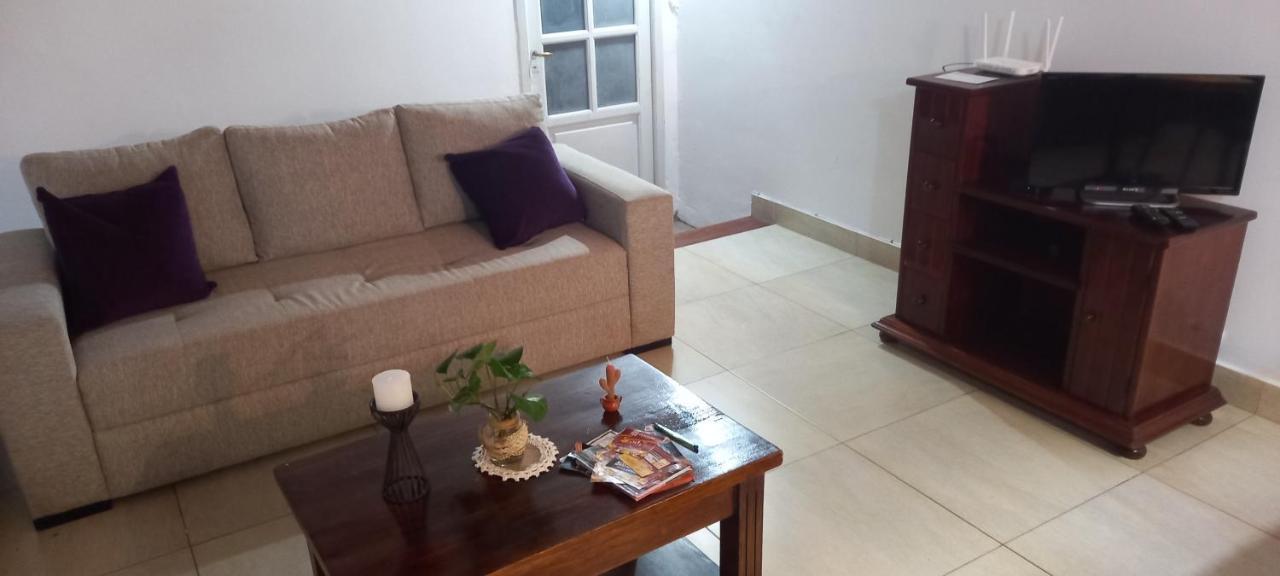 Hospedaje Vacacional Parque Lineal San Salvador de Jujuy Εξωτερικό φωτογραφία