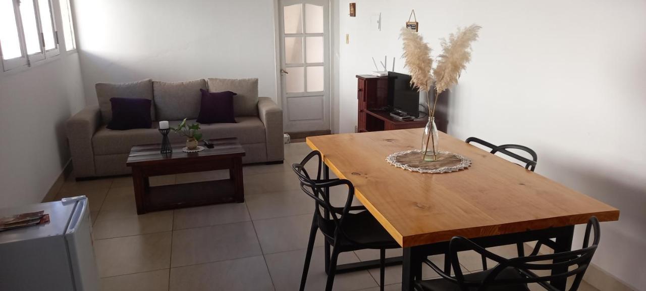 Hospedaje Vacacional Parque Lineal San Salvador de Jujuy Εξωτερικό φωτογραφία